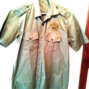 Vintage Tiger Tops Jungle Lodge in Nepal - Army-Style Shirt - Unisex M